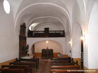 INTERIOR DEL TEMPLO HACIA LOS PIES