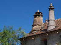 Detalle de chimeneas t&iacute;picas