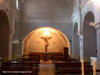 INTERIOR HACIA LOS PIES DEL TEMPLO
