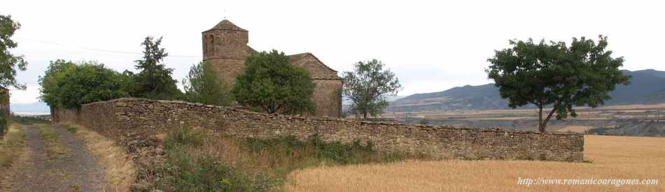 VISTA DE TEMPLO Y CAMPOSANTO DESDE EL ESTE