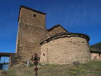 CABECERA Y TORRE DESDE EL ESTE