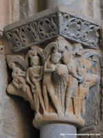 LONJA MAYOR: CAPITELES LADO SUR.