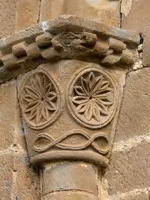 CAPITEL VANO SUR