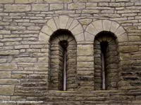 VANOS EN EL LIENZO NORTE DE LA CAPILLA BAJO LA TORRE