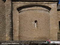 &Aacute;BSIDE DE CAPILLA NORTE: TOSCO FRISO DE BAQUETONES