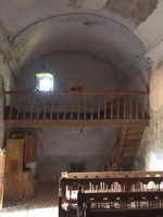 INTERIOR HACIA LOS PIES DEL TEMPLO