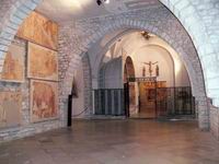 DEPENDENCIAS DEL MUSEO: ANTIGUO CLAUSTRO CATEDRALICIO RECONSTRUIDO.