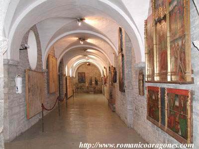 DEPENDENCIAS DEL MUSEO: ANTIGUO CLAUSTRO CATEDRALICIO RECONSTRUIDO.