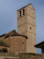 CABECERA Y TORRE DESDE EL SUDESTE