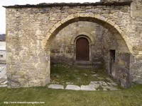 NAVE HACIA LOSPIES DEL TEMPLO