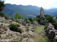 TEMPLO, ADOSADO A LAS RALLAS