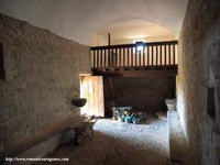 INTERIOR HACIA LOS PIES