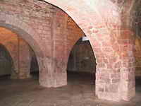DETALLE DE LOS PILARES CRUCIFORMES EXENTOS