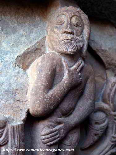 DETALLE DEL ROSTRO DE ADN, ATENAZANDOSE LA GARGANTA TRAS COMER DEL FRUTO PROHIBIDO.