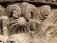 CAPITEL DEL LADO NORTE-DETALLE DE PIT&Oacute;N JAQU&Eacute;S