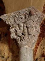 CAPITEL DEL INTERIOR DE IGU&Aacute;CEL