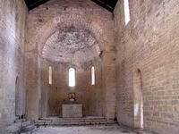 INTERIOR HACIA LA CABECERA