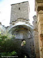 CABECERA AL INTERIOR, CON TORRE SOBRE EL �BSIDE.
