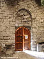 PORTADA EN MURO SUR