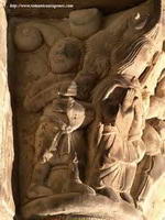 INTERIOR DE LA SALA OCULTA SOBRE EL CRUCERO: CAPITEL DEL MAESTRO DE DO�A SANCHA-DETALLE DE SAN JOS�