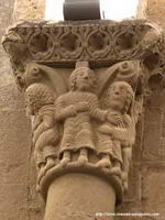 CAPITEL POSTERIOR LADO SUR