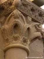 CAPITEL ANTERIOR LADO SUR