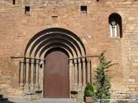PORTADA DE ACCESO EN MURO SUR