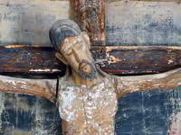 RESTOS DE DECORACI&Oacute;N EN LA CRUZ