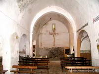 INTERIOR DEL TEMPLO HACIA LOS PIES