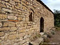 MURO SUR, CON VENTANAL GEMINADO Y PUERTA