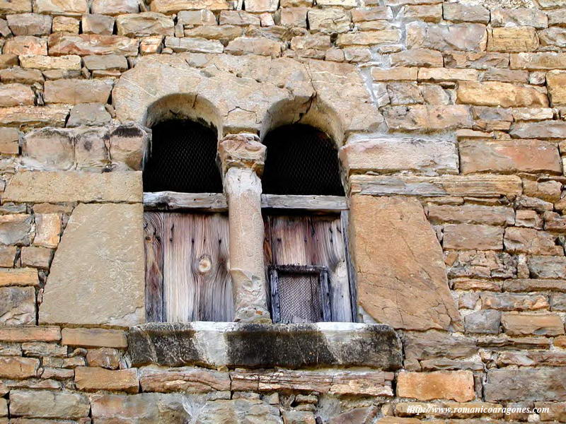 VENTANAL GEMINADO EN LIENZO SUR DEL TORRE�N DE CASA BUIL