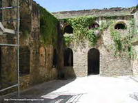 ESPACIO INTERIOR DEL CLAUSTRO, HACIA EL OESTE