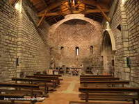 INTERIOR DEL TEMPLO HACIA LA CABECERA