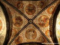 DECORACI�N DE LA B�VEDA DE ARISTA DEL CRUCERO
