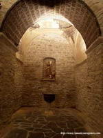 CAPILLA EN MURO NORTE, DE ACCESO A TORRE
