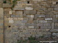 DETALLE CONSTRUCTIVO DEL ESCALONADO CON M�NSULAS EN EL MURO NORTE