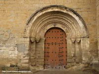 PORTADA EN MURO SUR