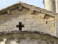 CABECERA. DETALLE DEL HASTIAL CENTRAL