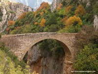 OLVENA. PUENTE DEL INFIERNO