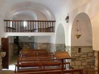 INTERIOR DEL TEMPLO HACIA LOS PIES
