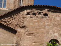 DETALLE DE LA DECORACIÓN DEL ÁBSIDE CENTRAL: ARQUILLOS CIEGOS