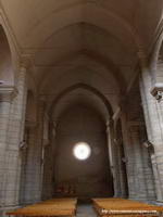 NAVE CENTRAL HACIA LOS PIES