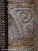 CAPITEL DEL LADO ORIENTAL DE LA PORTADA