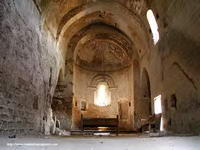 INTERIOR DEL TEMPLO HACIA LA CABECERA