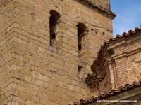 DETALLE DE LOS VENTANALES ESTE DE L ATORRE