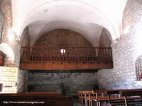 INTERIOR DEL TEMPLO HACIA LOS PIES