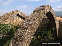 ARCOS APUNTADOS DE LA NAVE