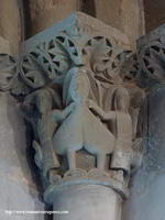 CAPITEL DEL VANO CENTRAL