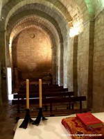 INTERIOR DEL TEMPLO HACIA LOS PIES