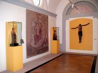 ALA ESTE DEL ANTIGUO CLAUSTRO ROM�NICO. TRAS EL TABIQUE DEL CRISTO, CONTINUA EL MISMO.